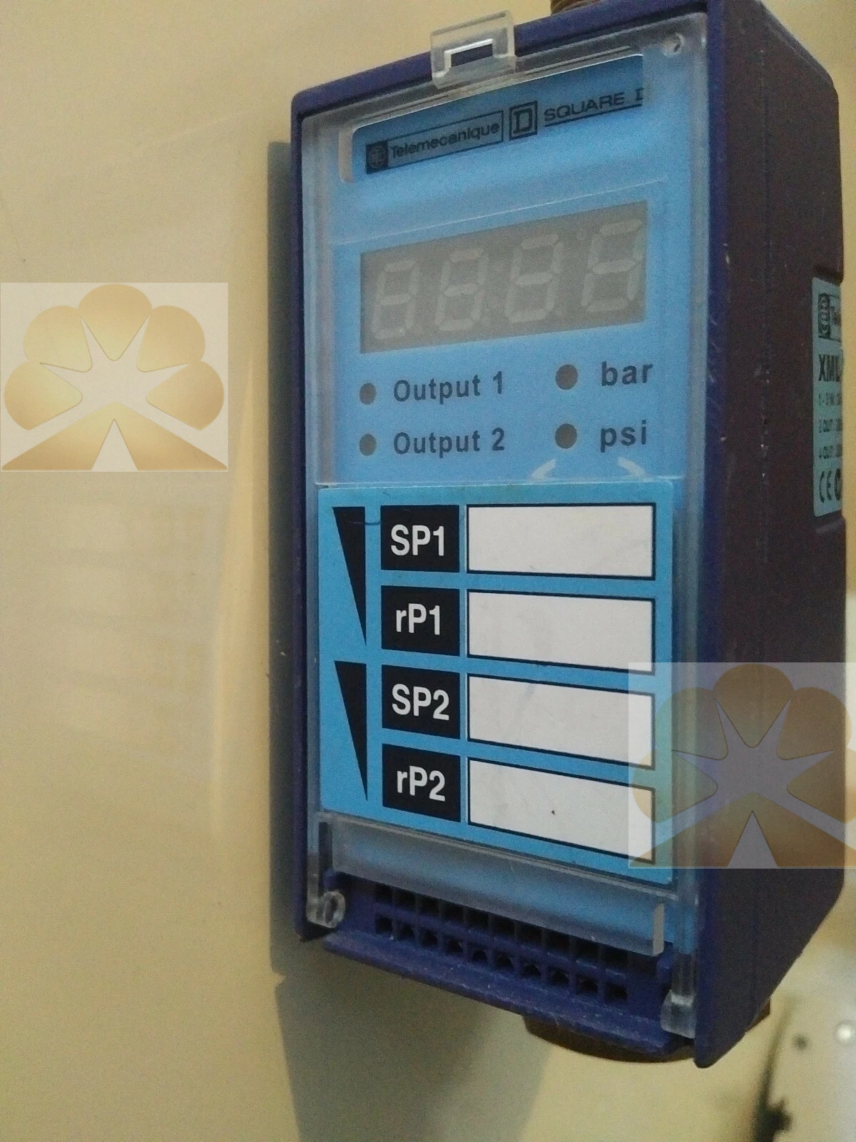 SCHNEIDER XML-F040D2035