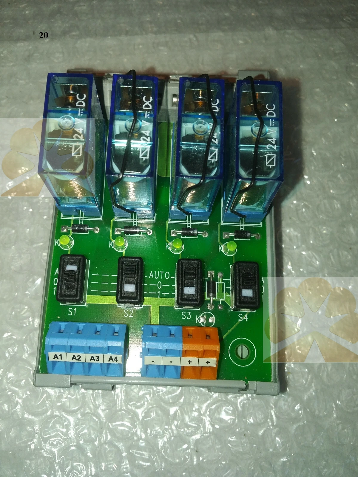 4 channels Product Description