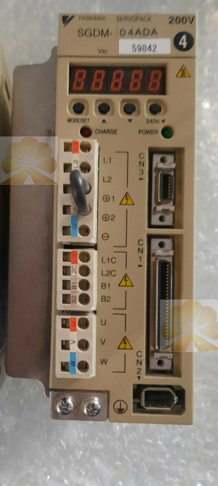 SGDM-04ADA Yaskawa Σ-II Series SERVOPACK Servo Drive