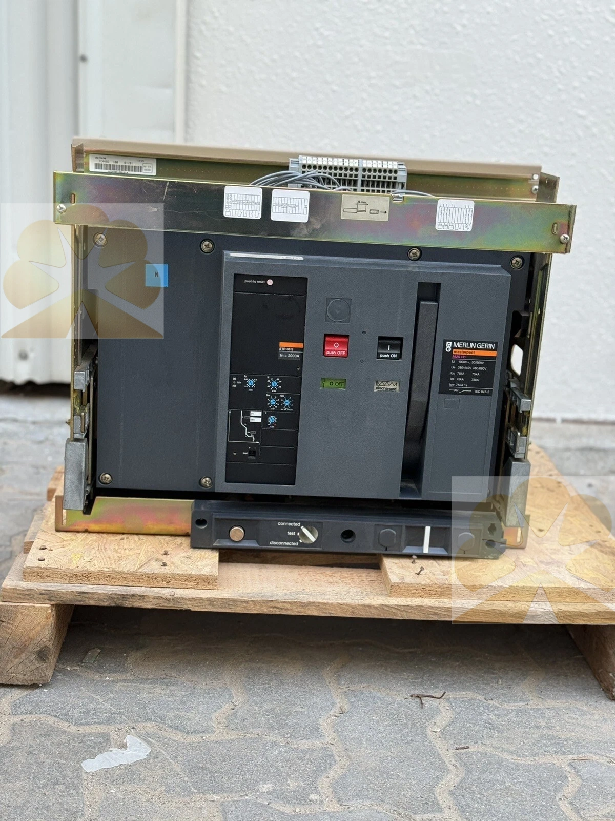 ABB 2000 A INSULATED CASE CIRCUIT BREAKER SACE E3S 20