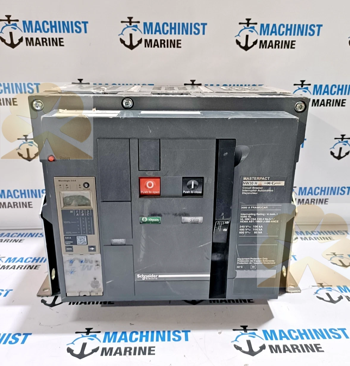 SCHNEIDER MERLIN GERIN MASTERPACT NW30 H CIRCUIT BREAKER 3000A 3P MICROLOGIC 3.0.A